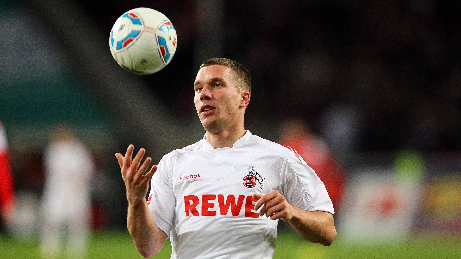 中国足球俱乐部营销创新，球迷互动频繁，足球俱乐部的运营模式分析